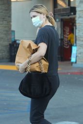 Mischa Barton - Grocery Shopping at VONS in LA 10/06/2020