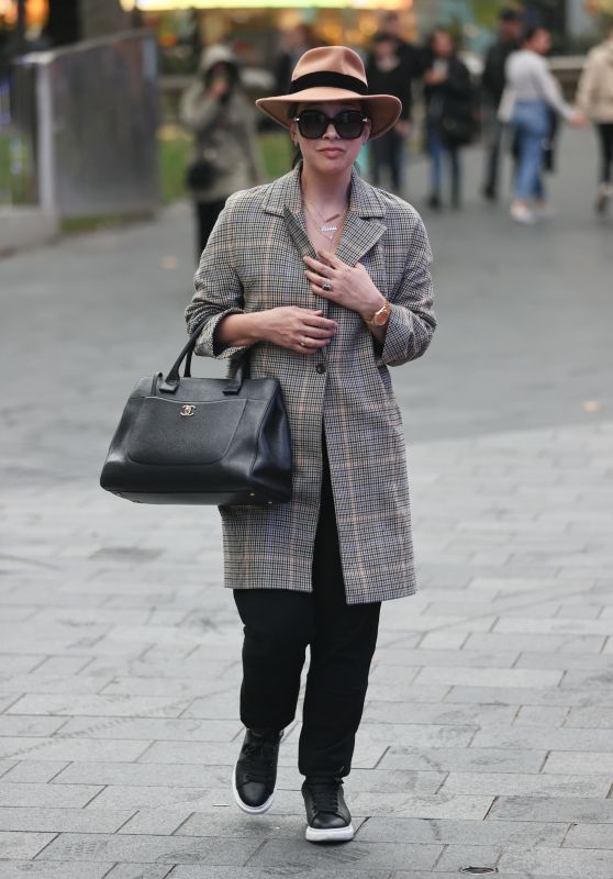 Myleene Klass Street Style - Smooth Radio in London 10/03/2020 • CelebMafia