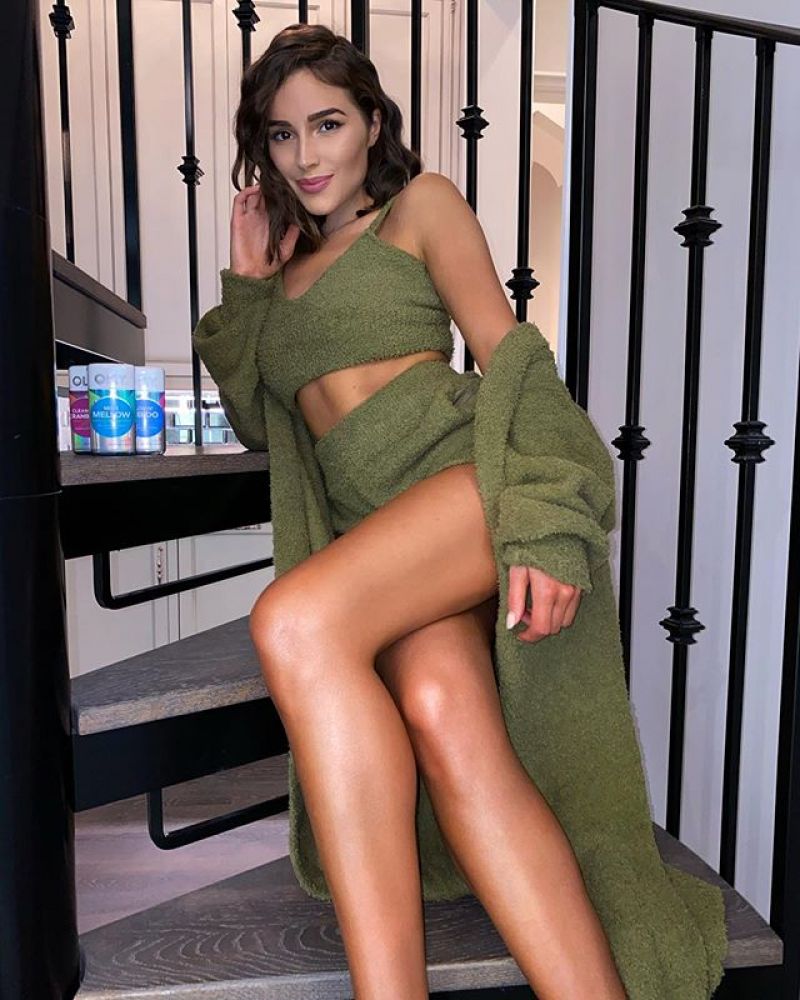 Olivia Culpo Social Media Photos Celebmafia