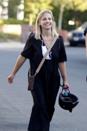 Sarah Michelle Gellar - Out in LA 10/18/2020