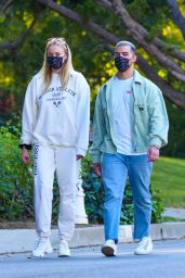 Sophie Turner and Joe Jonas Walk Around the Neighborhood in LA 10/27/2020