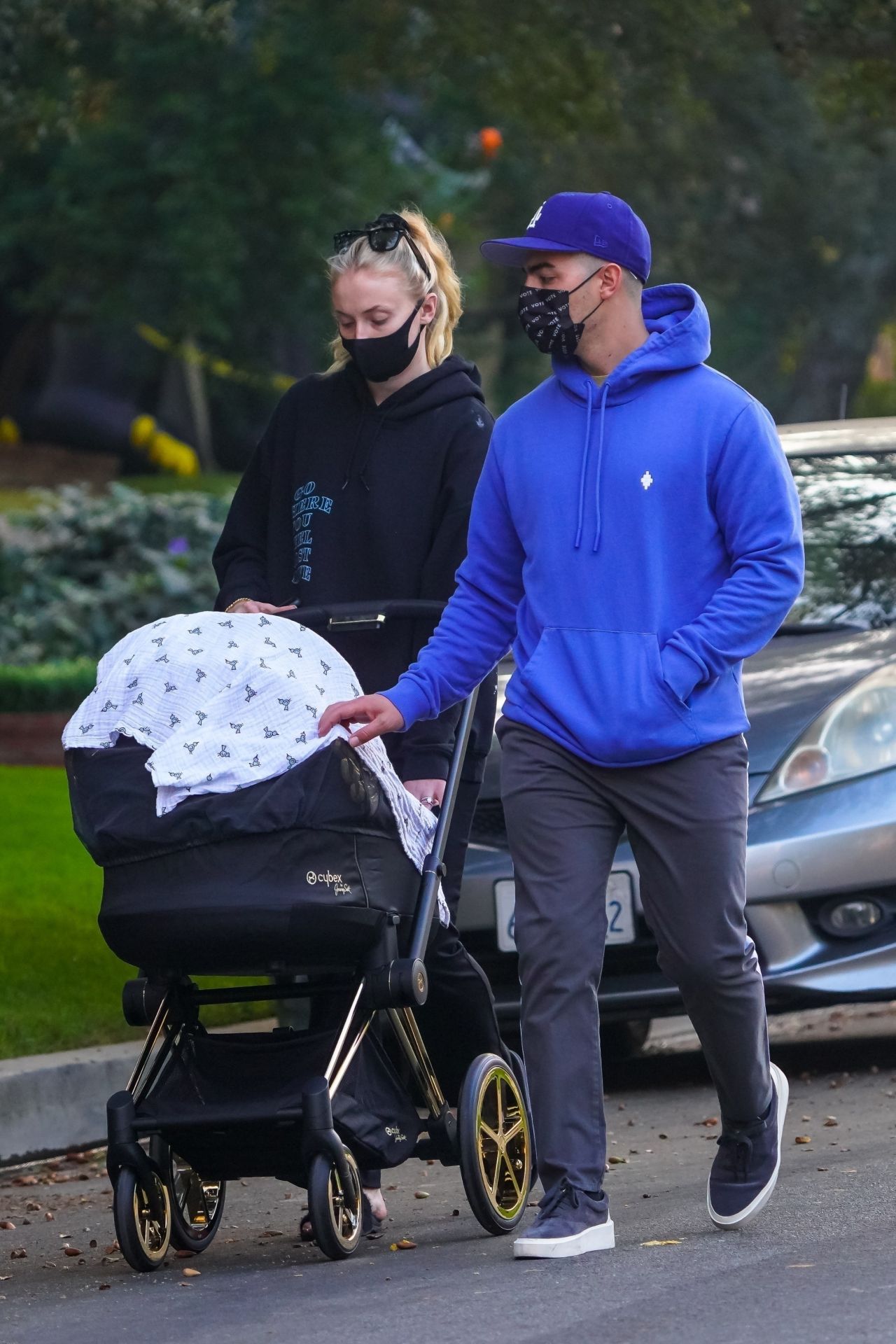 Sophie Turner and Joe Jonas - Walk in LA 10/21/2020 • CelebMafia