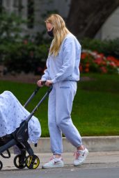 Sophie Turner - Out For a Stroll in Los Angeles 10/25/2020