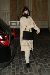 Bella Hadid in a Beige Coach Trench Coat - NYC 11/18/2020