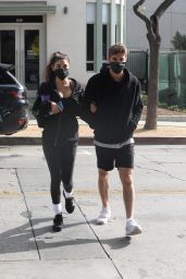 Chantel Jeffries and Chainsmoker Lucas Taggart - Arriving to a Workout 11/25/2020