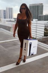 Claudia Romani Gets a PS5 - Miami Beach 11/19/2020