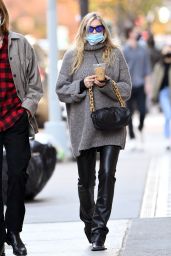 Elsa Hosk - Walking Around Soho in NY 11/21/2020