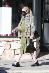 Emma Roberts - Shopping in Los Angeles 11/13/2020