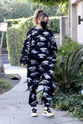 Hailey Bieber - Out in West Hollywood 11/18/2020