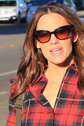 Jennifer Garner in Casual Outfit - Los Angeles 11/13/2020