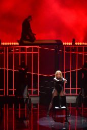 Jennifer Lopez – Performs Live at the American Music Awards 2020 in Los Angeles