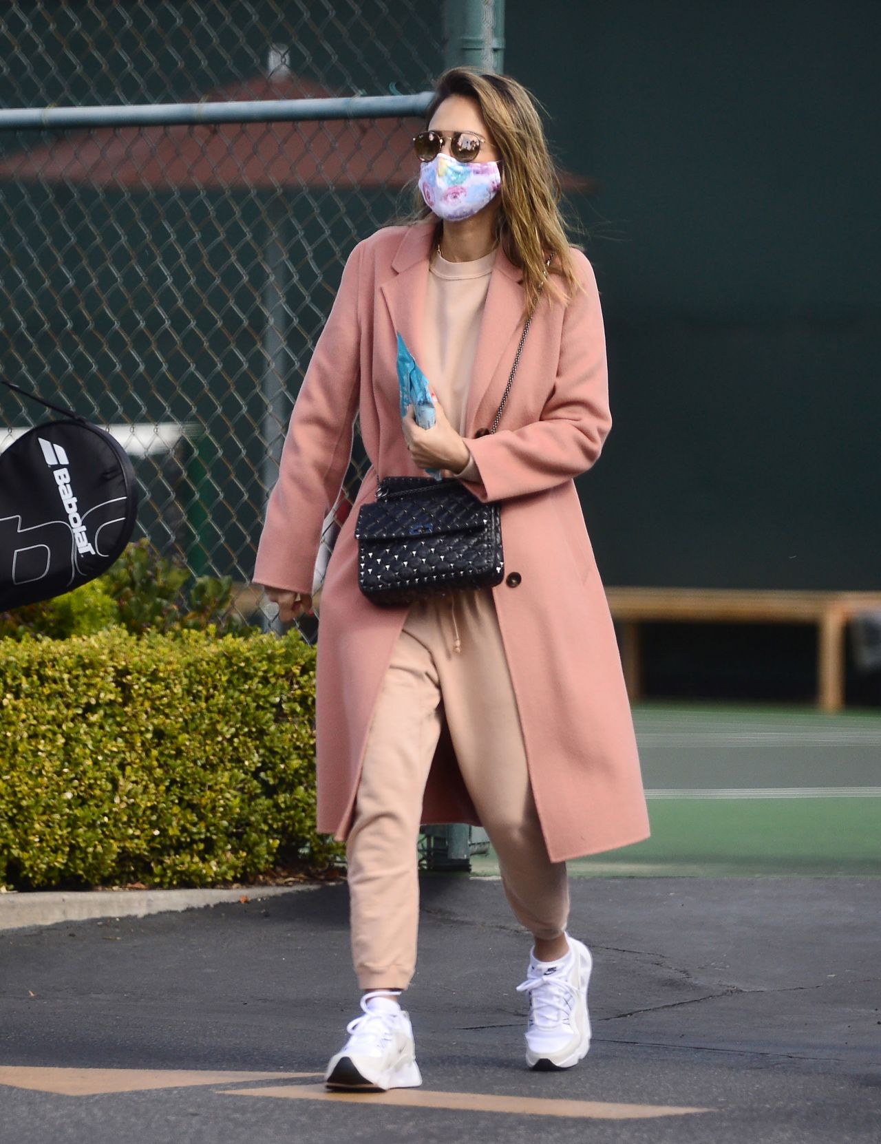 Jessica Alba Leaving A Tennis Lesson In La 11 08 2020 Celebmafia Her sassy avatar and dazzling looks perfectly compliment her curvy body and flawless skin. jessica alba leaving a tennis lesson