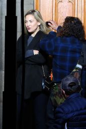 Kate Hudson - "Truth Be Told" Set in Los Angeles 11/24/2020