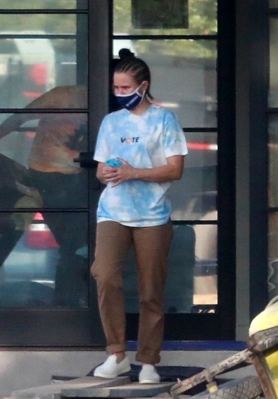 Kristen Bell Wearing a Vote T-Shirt in Los Feliz 11/03/2020