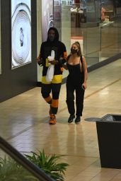Larsa Pippen - Shopping at Mall in Miami 11/23/2020