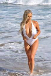 Lindsey Pelas at the Beach in Malibu 11/09/2020
