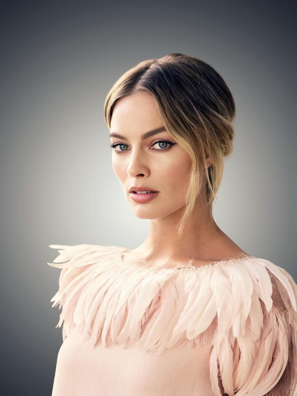 Margot Robbie Once Upon A Time In Hollywood Photoshoot 2020 • Celebmafia