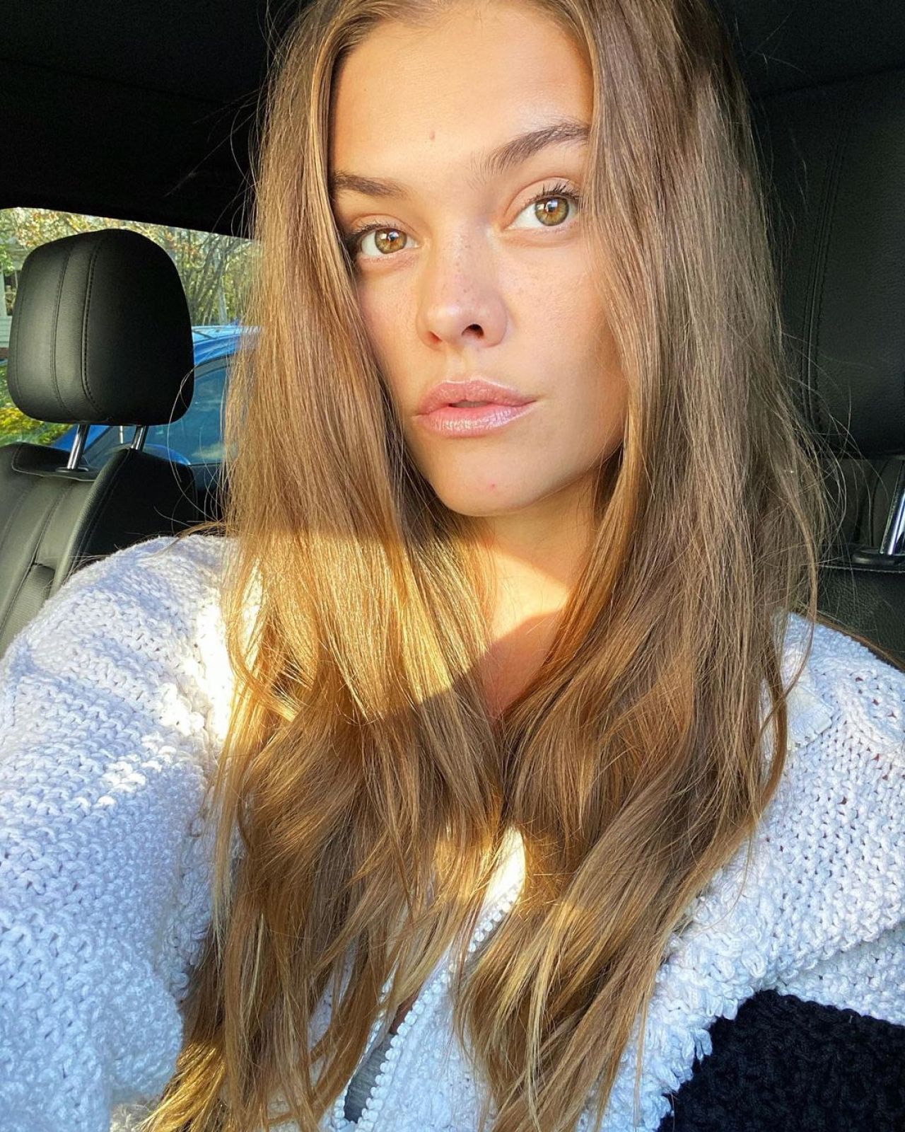 Nina Agdal 11/04/2020 • CelebMafia