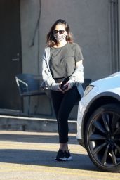 Olivia Munn - Leaving the Gym in LA 11/16/2020