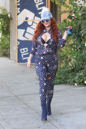 Phoebe Price - Shopping in Hollywood 11/24/2020
