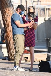 Pom Klementieff With Simon Pegg in Venice 11/09/2020