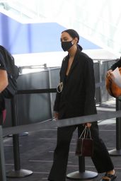 Solange Knowles - Catches a Flight Out of LA 11/22/2020