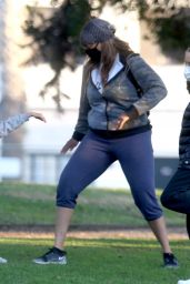 Tyra Banks - Stroll Through a Park in LA 11/24/2020