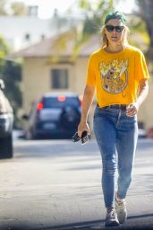Ali Larter - Out in Pacific Palisades 09/29/2020