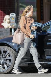 Alicia Silverstone - Leaving a Gym Session in West Hollywood 12/02/2020