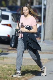 Alicia Silverstone Makeup-Free in Los Angeles 12/22/2020