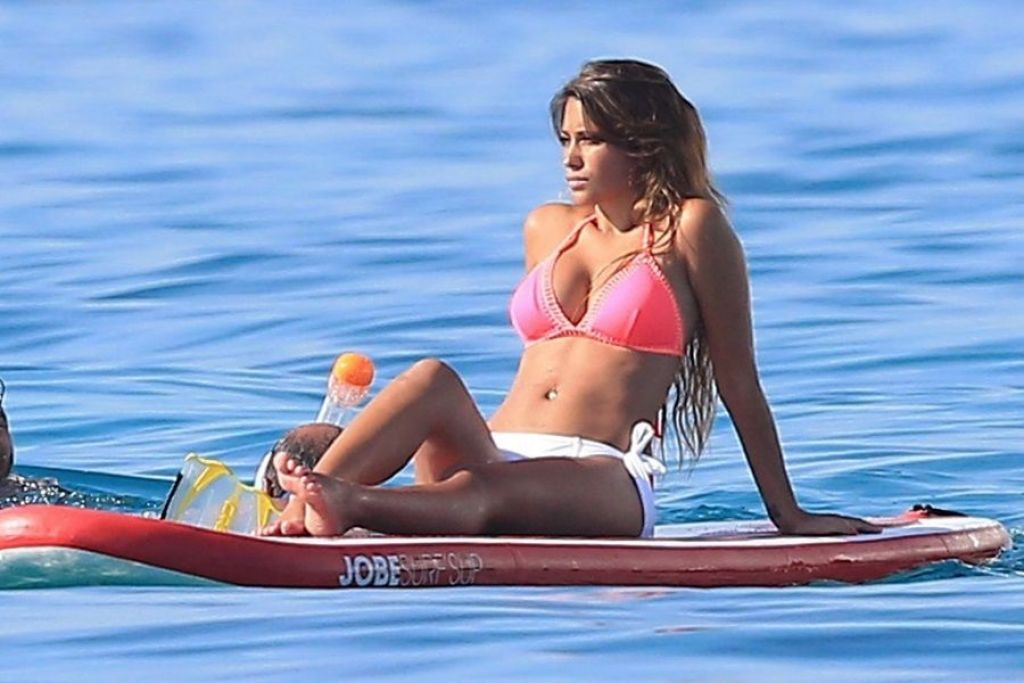 Antonella Roccuzzo in a Bikini - Ibiza 07/18/2020.