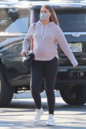 April Love Geary - Shopping at Target in Thousand Oaks 12/10/2020