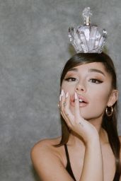 Ariana Grande 12/22/2020