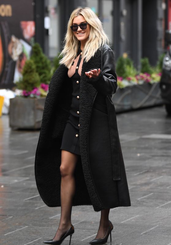 Ashley Roberts - Out in London 12/11/2020