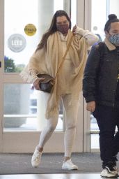 Brooke Shields - Arriving to JFK Airport in NY 12/12/2020