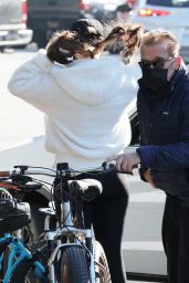Christina Schwarzenegger - Bike Riding in Brentwood 12/18/2020