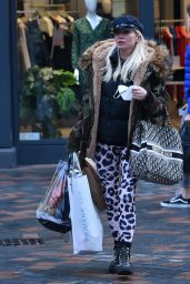 Denise Van Outen - Christmas Shopping in Chelmsford, Essex 12/19/2020