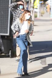 Hailey Rhode Bieber Street Style - Arrives at a Film Set in West Hollywood 12/15/2020