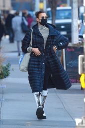Irina Shayk - Shopping in New York 12/11/2020