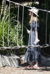 Isla Fisher at Dickson Reserve in Sydney 12/04/2020