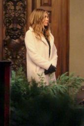 Jennifer Aniston - "The Morning Show" Set in Los Angeles 12/18/2020
