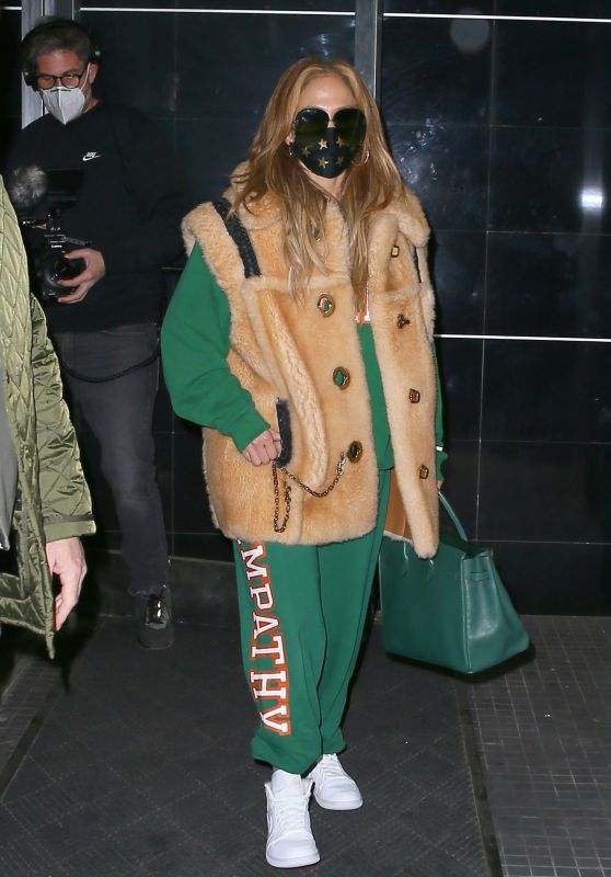 Jennifer Lopez - Leaving the Studio in New York 12/28/2020