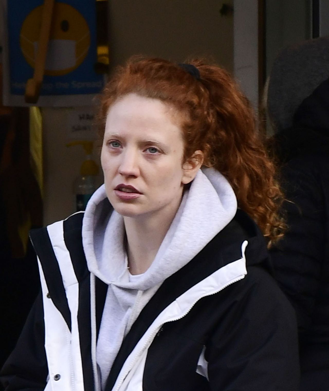 Jess Glynne on Christmas Eve in North London 12/24/2020 • CelebMafia