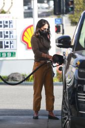 Jordana Brewster - Out in Pacific Palisades 12/11/2020