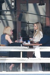 Kate Hudson and Octavia Spencer - Filming at a Local Eatery in Marina Del Rey 12/02/2020
