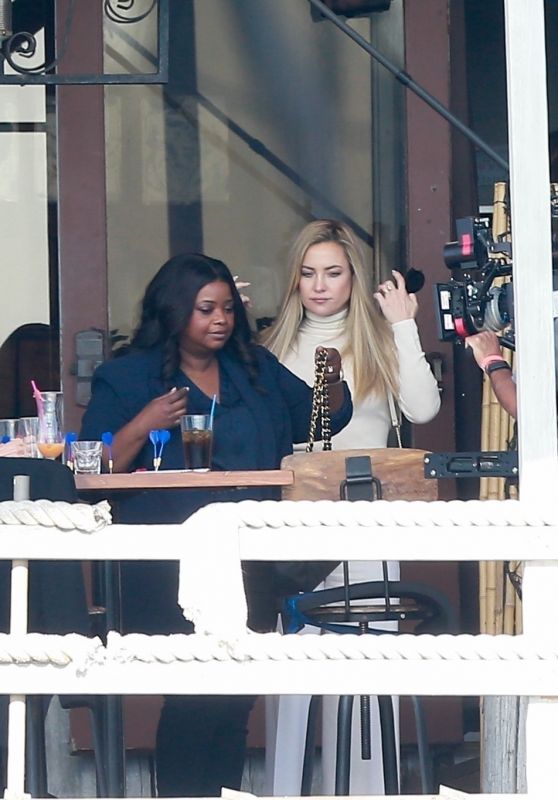 Kate Hudson and Octavia Spencer - Filming at a Local Eatery in Marina Del Rey 12/02/2020