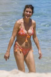 Kate Walsh at the Beach in Perth 12/22/2020