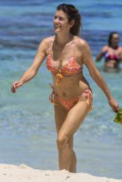 Kate Walsh at the Beach in Perth 12/22/2020