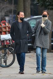 Katie Holmes - Heads to a Museum in NY 12/01/2020