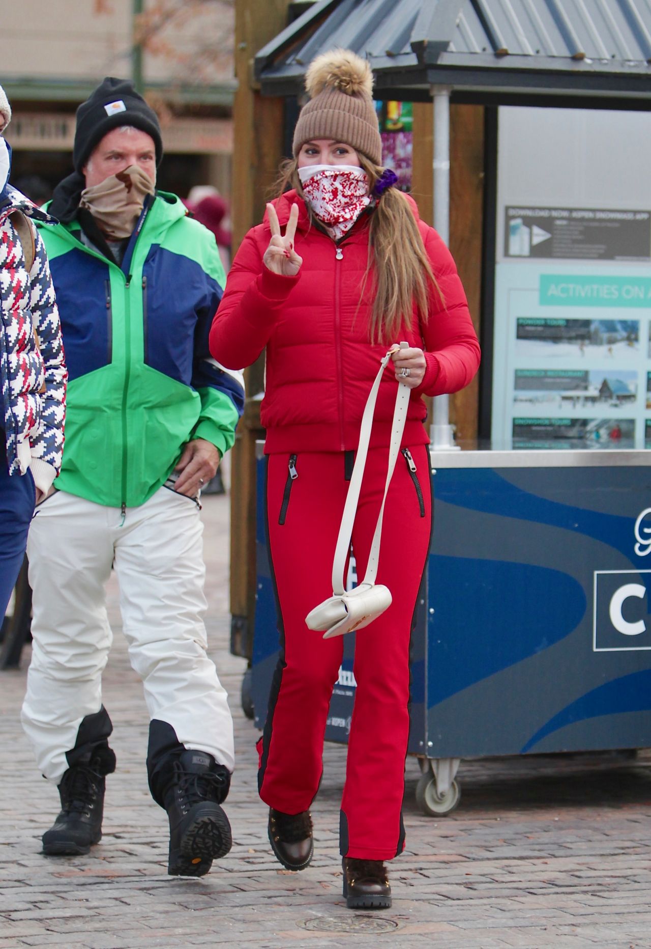 Kelly Dodd - Out in Aspen 12/27/2020 • CelebMafia